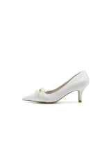 Simple Pointed Toe High Heels with Pearl Flower