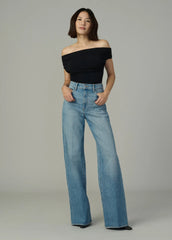 THE MIA PETITE