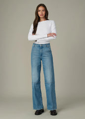 THE SEAMED MIA