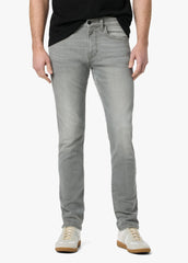 THE SLIM FIT