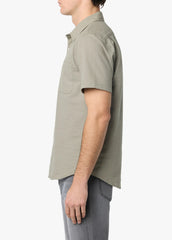 SHORT SLEEVE SEERSUCKER SOLID SHIRT