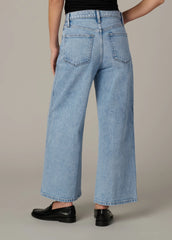 THE SEAMED MIA PETITE