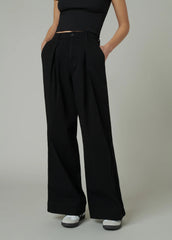 THE PLEATED DENIM TROUSER
