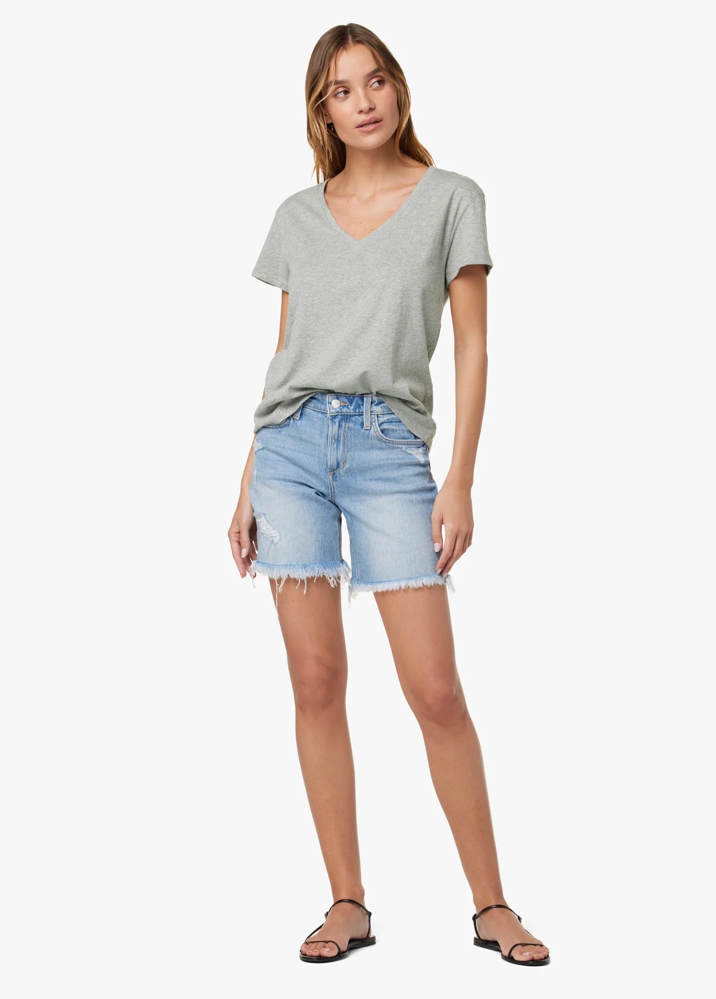 RAINE VEE NECK TEE