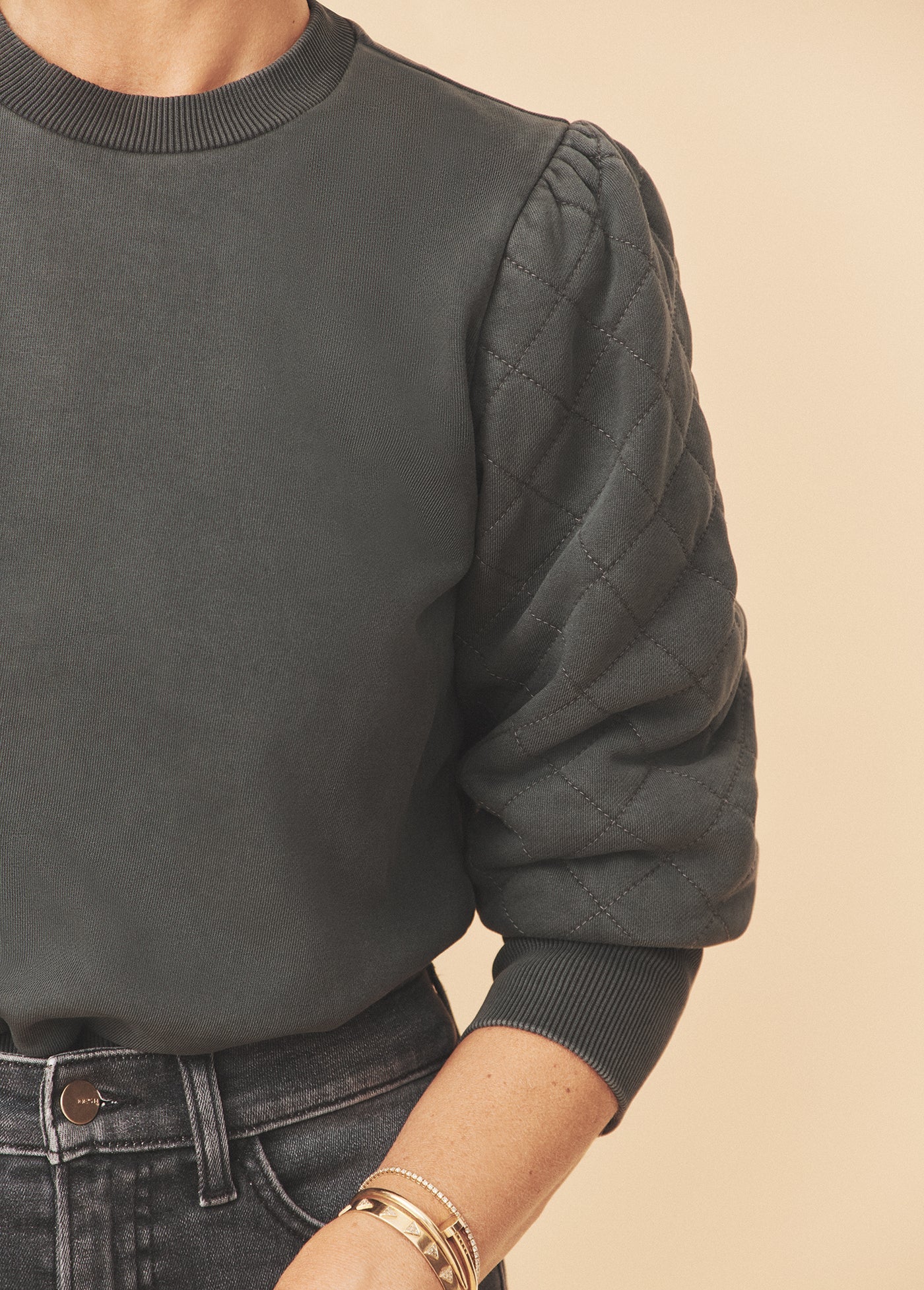 ANDREAS LOOKBOOK X JOES JEANS DREW SWEATSHIRT
