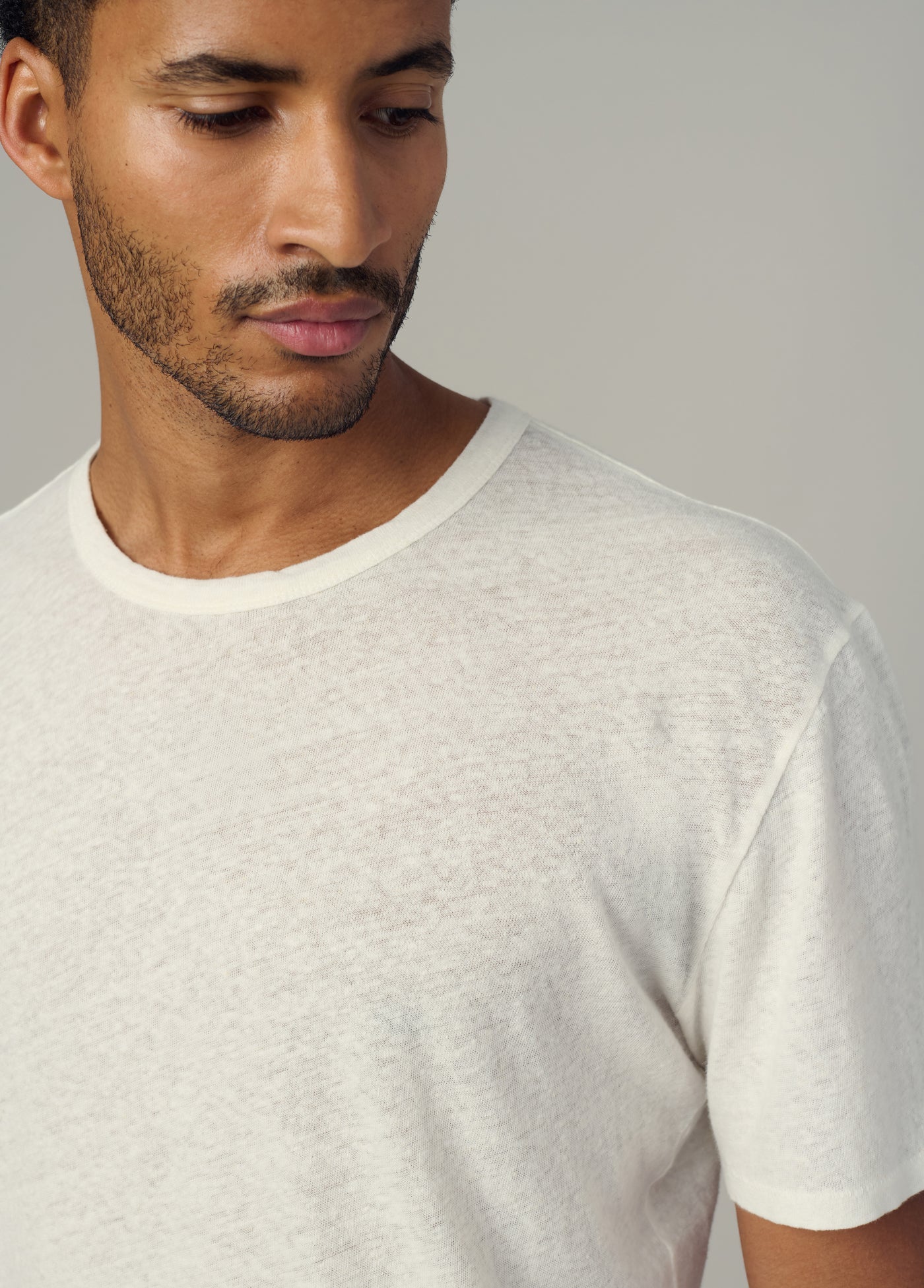 BESPOKE LINEN TEE