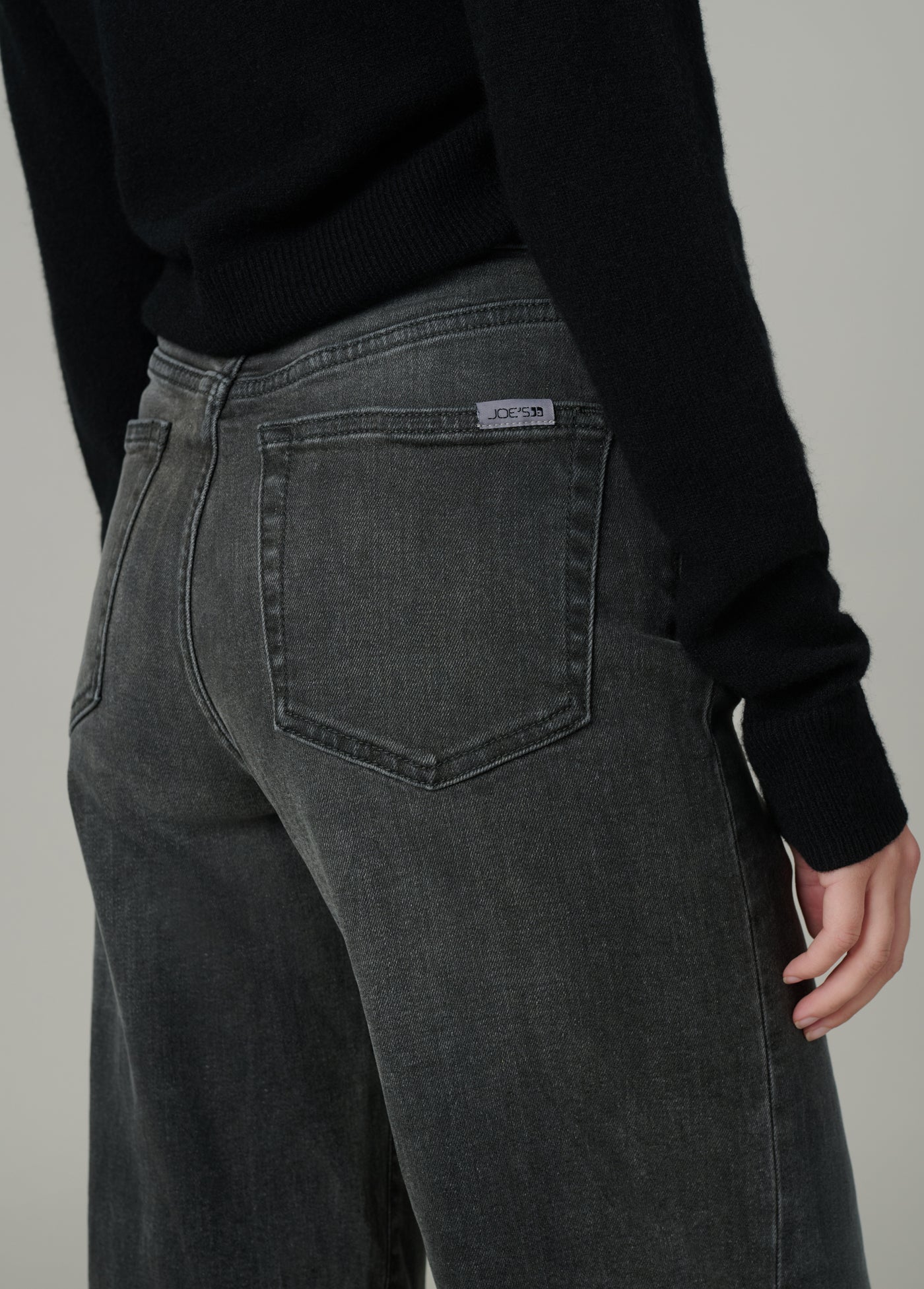 WIDE LEG CUFFED ANKLE