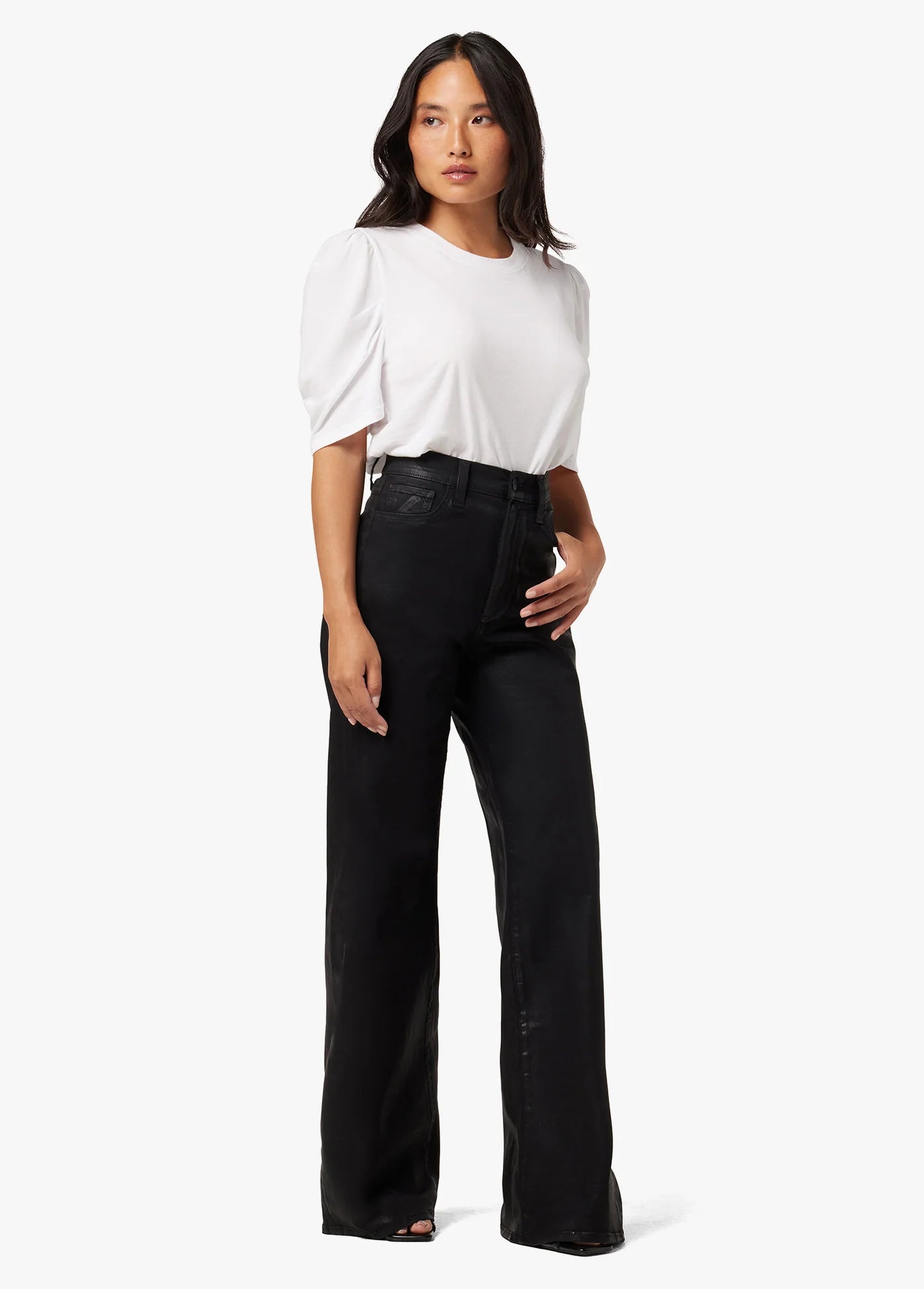 THE MIA PETITE