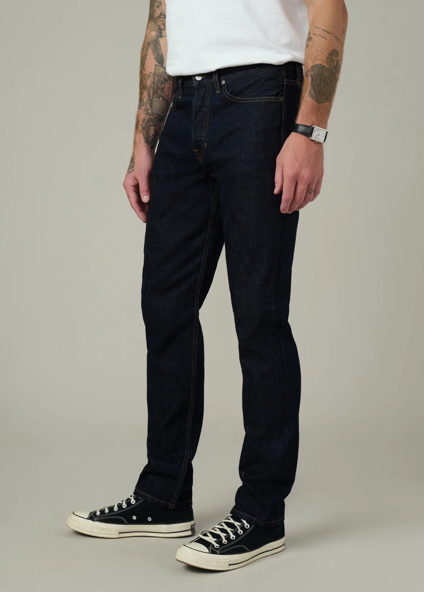 THE SLIM STRAIGHT 32
