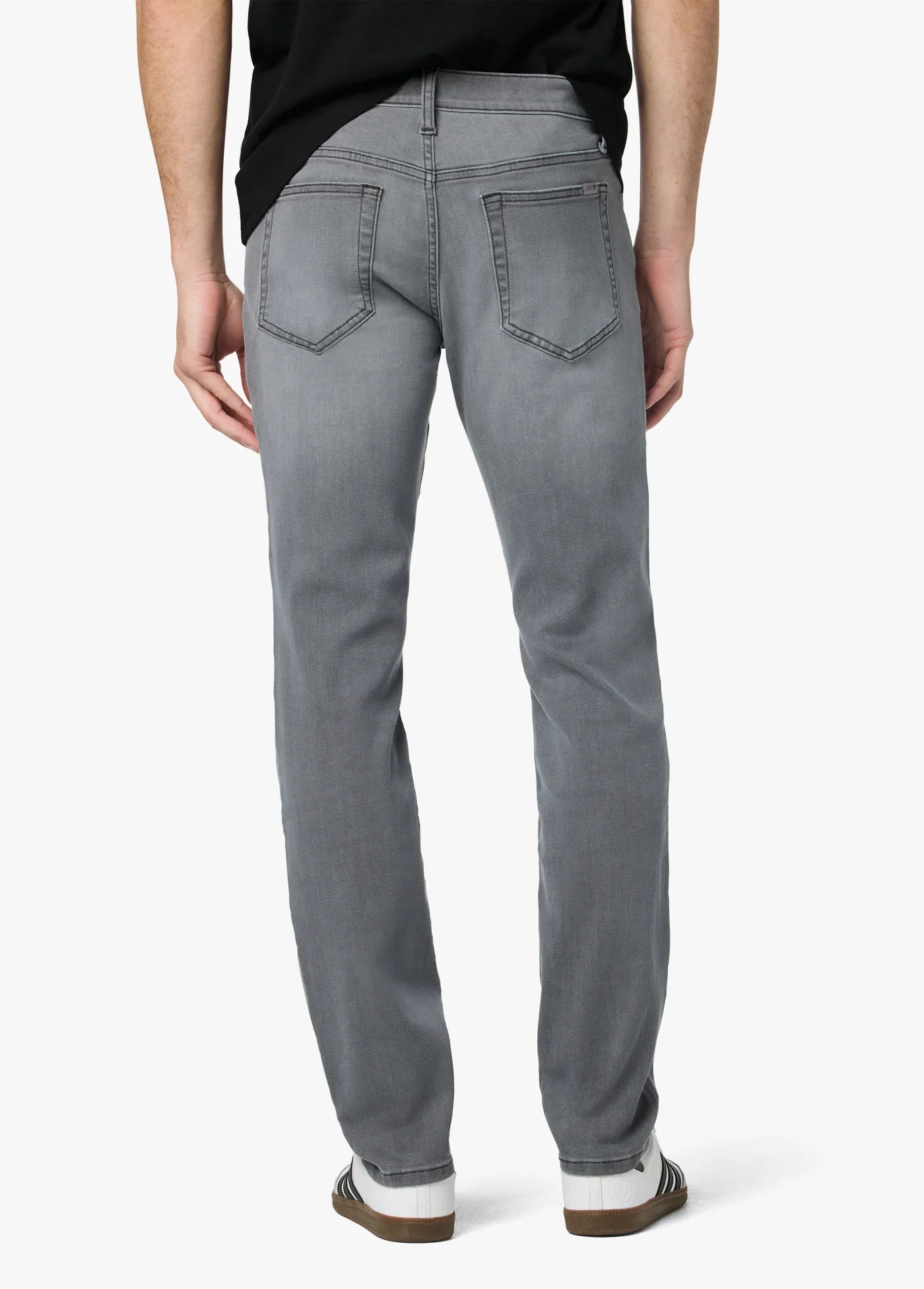 THE SLIM FIT