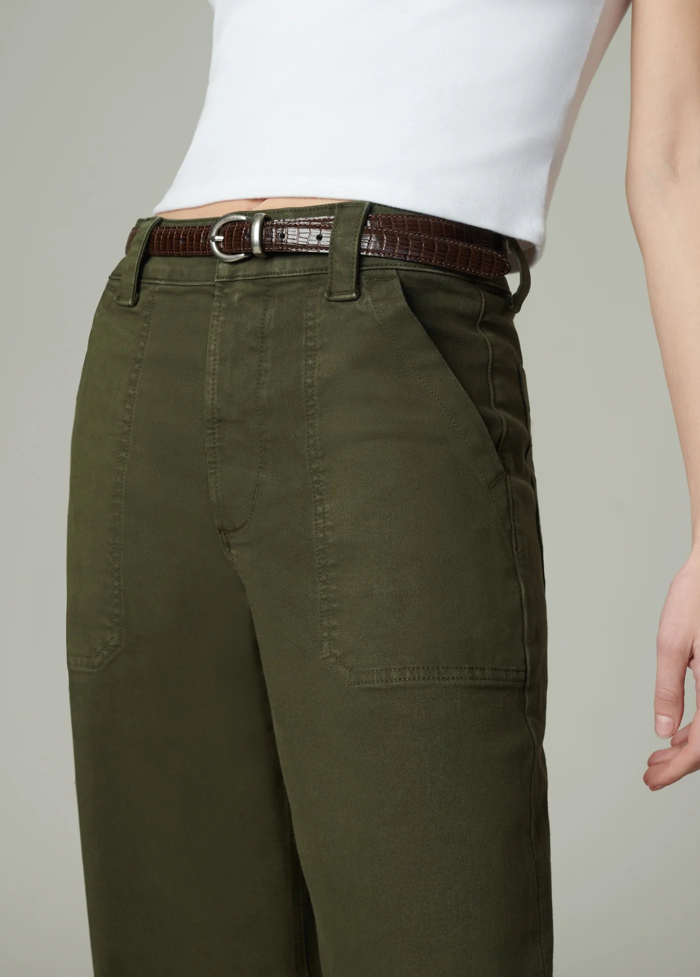 THE CHLOE UTILITY WIDE LEG