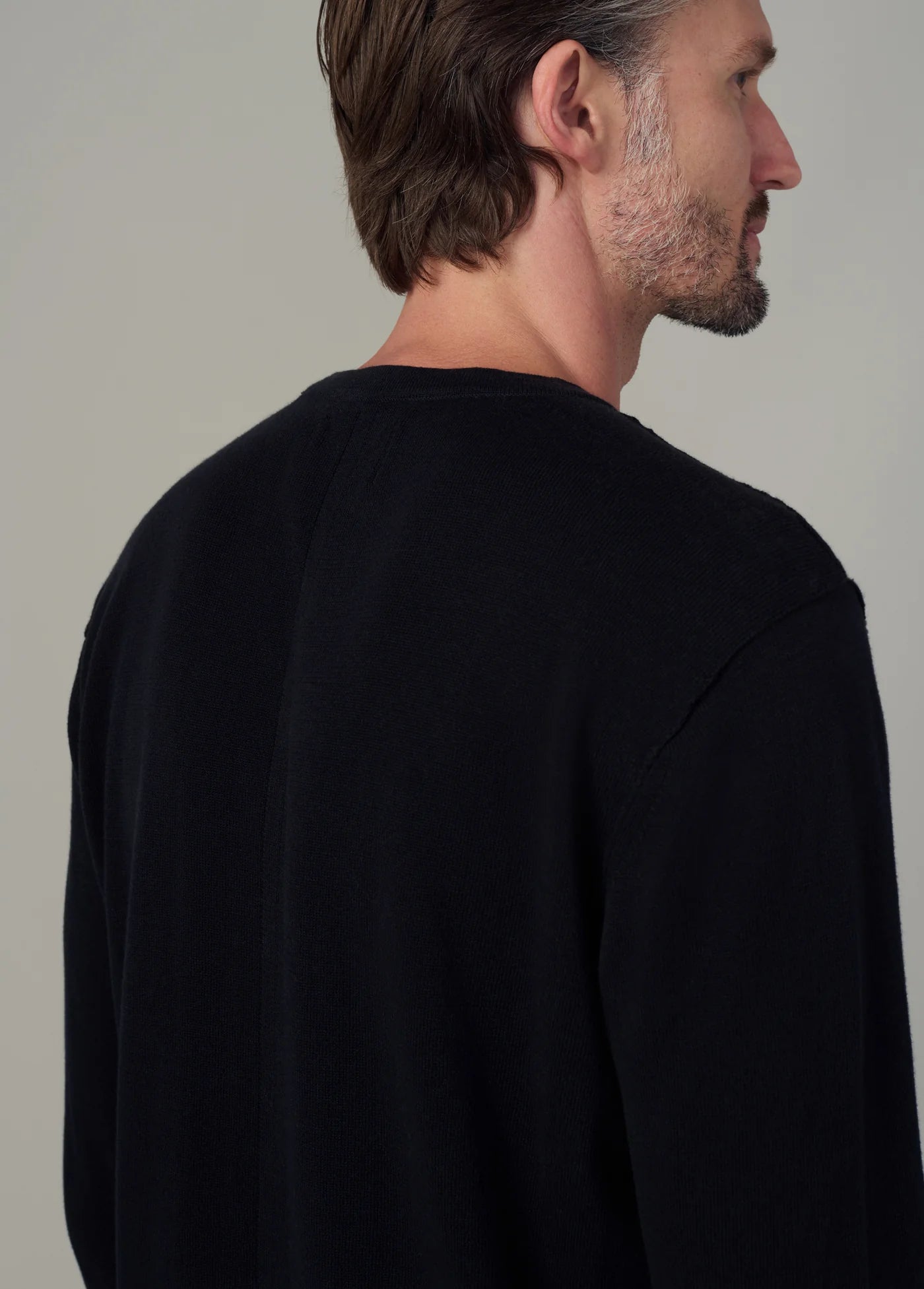 LONG SLEEVE CREWNECK SWEATER