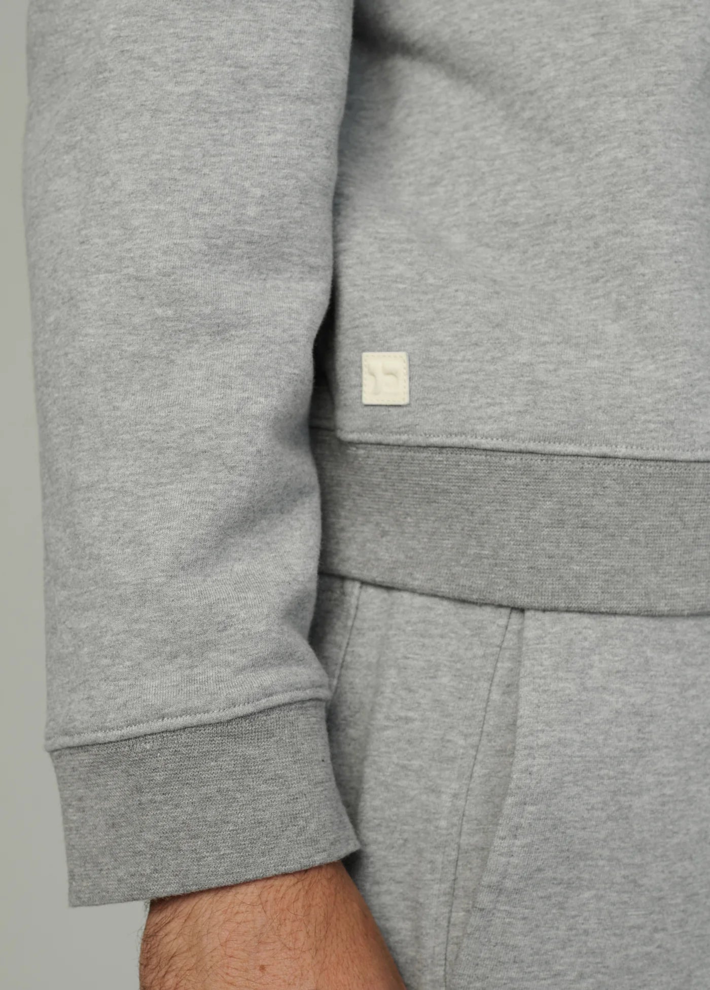 BESPOKE SWEATSHIRT