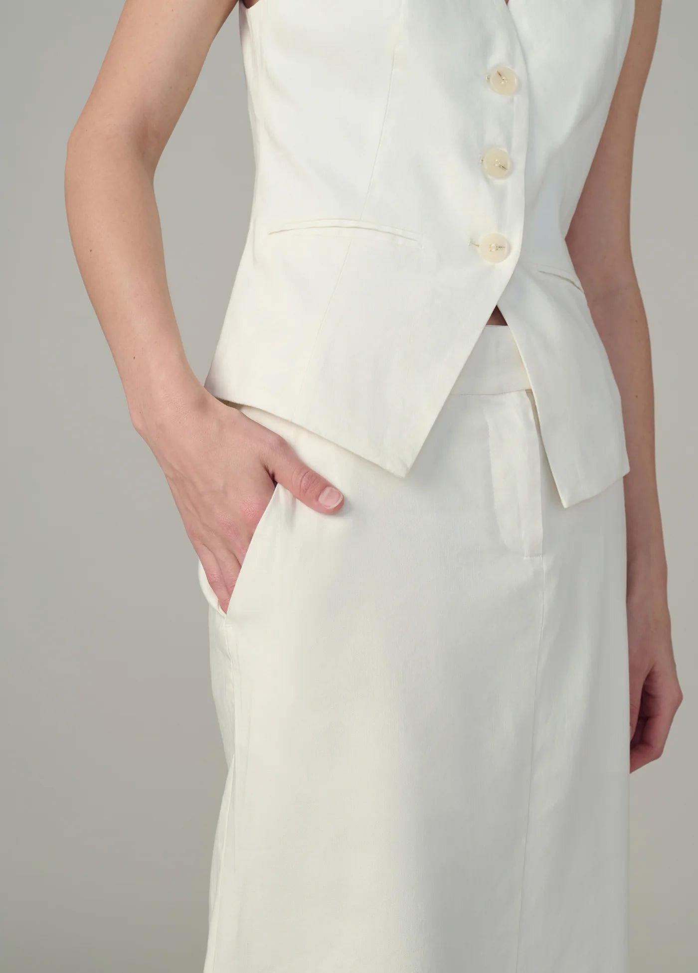 THE MAEVE TAILORED MIDI SKIRT