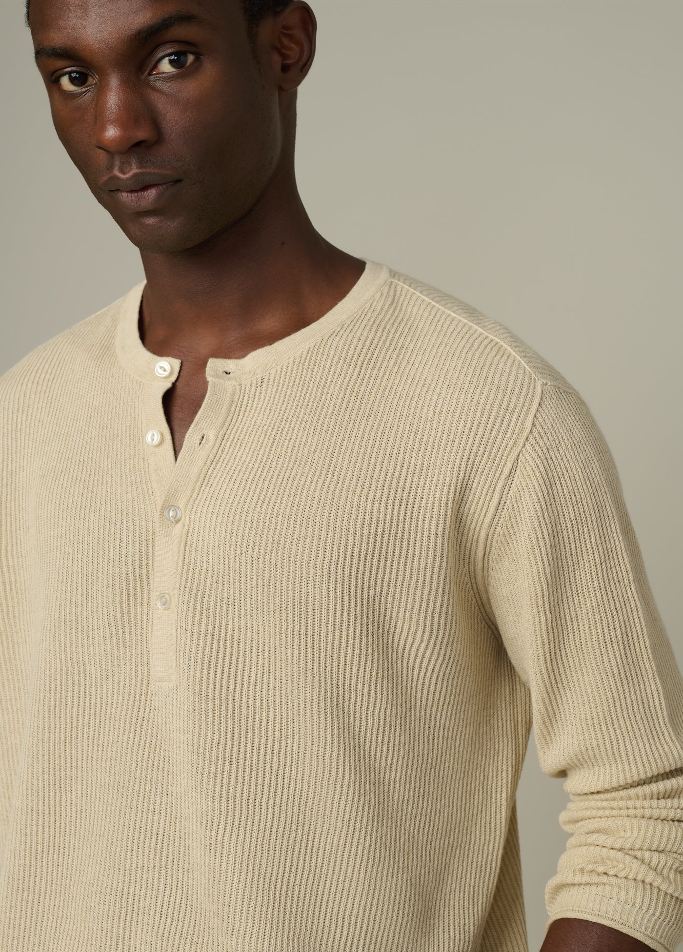 HENLEY SWEATER