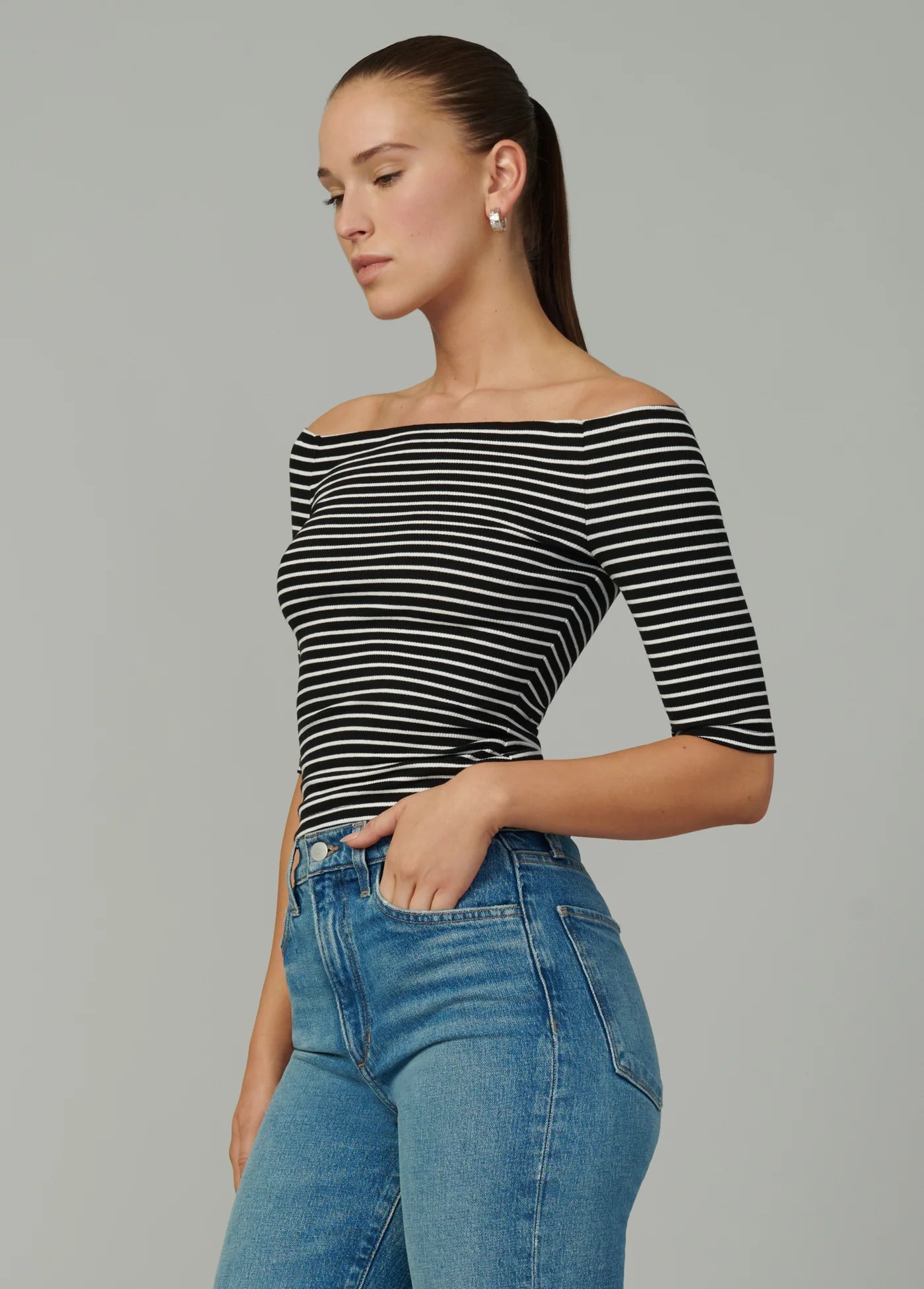 THE LAUR OFF THE SHOULDER TOP