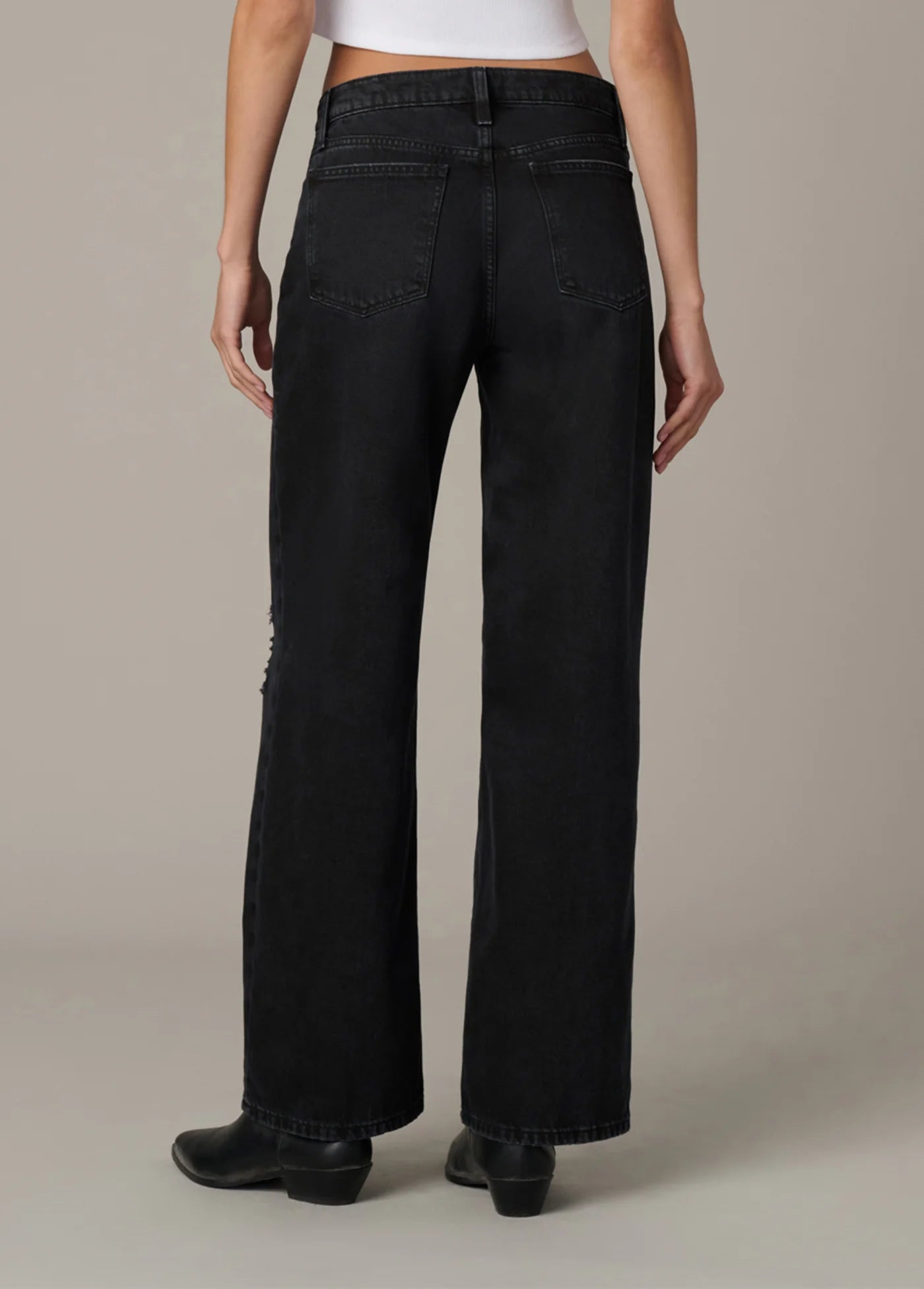 THE BRONCO JEAN