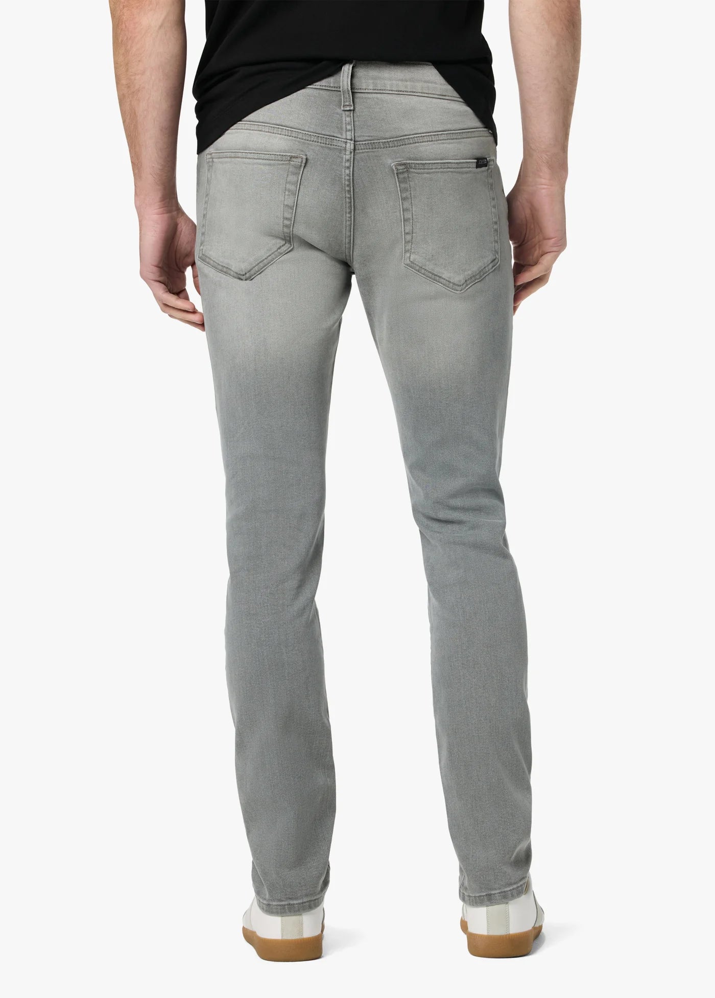 THE SLIM FIT