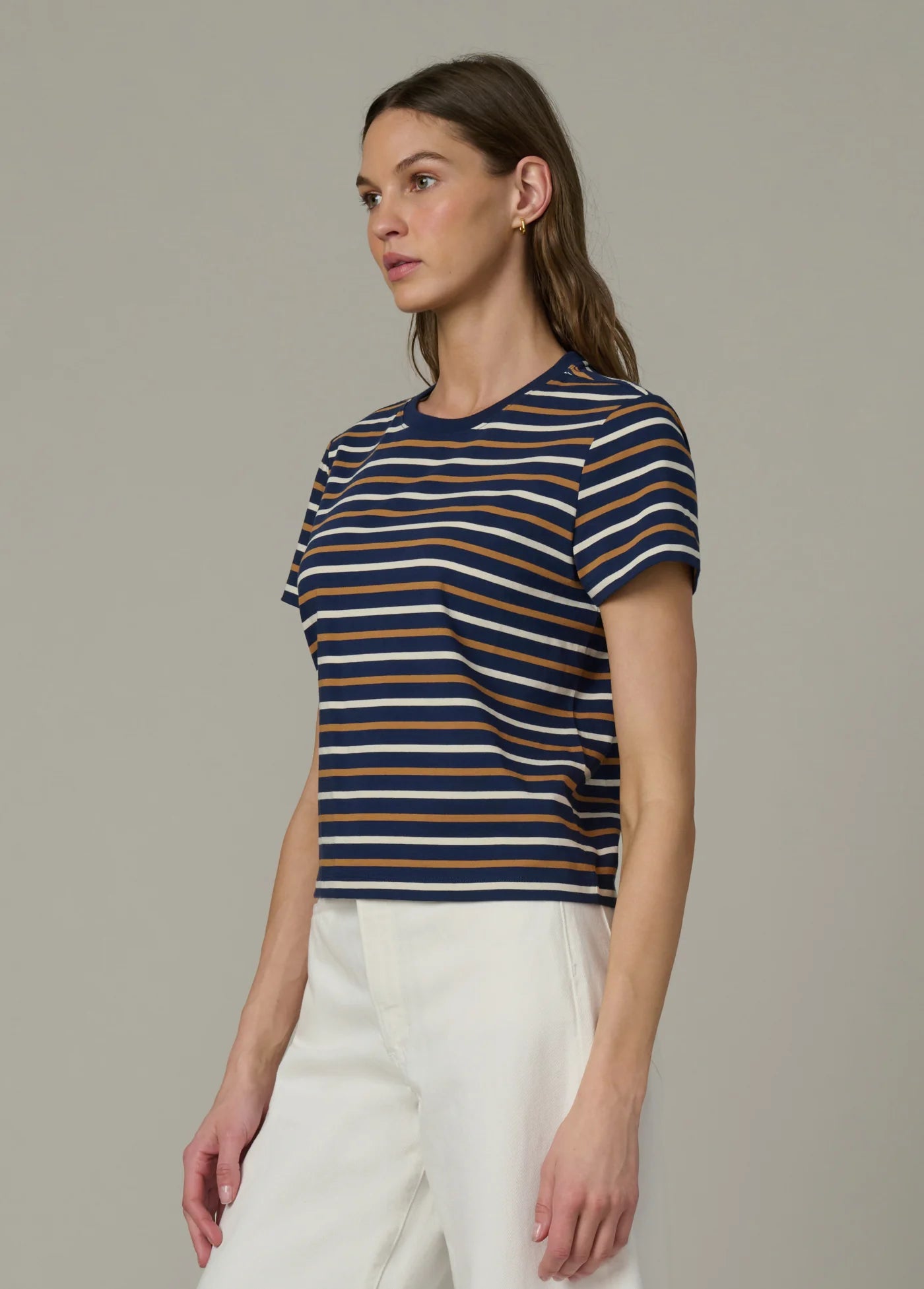 THE EASY TEE