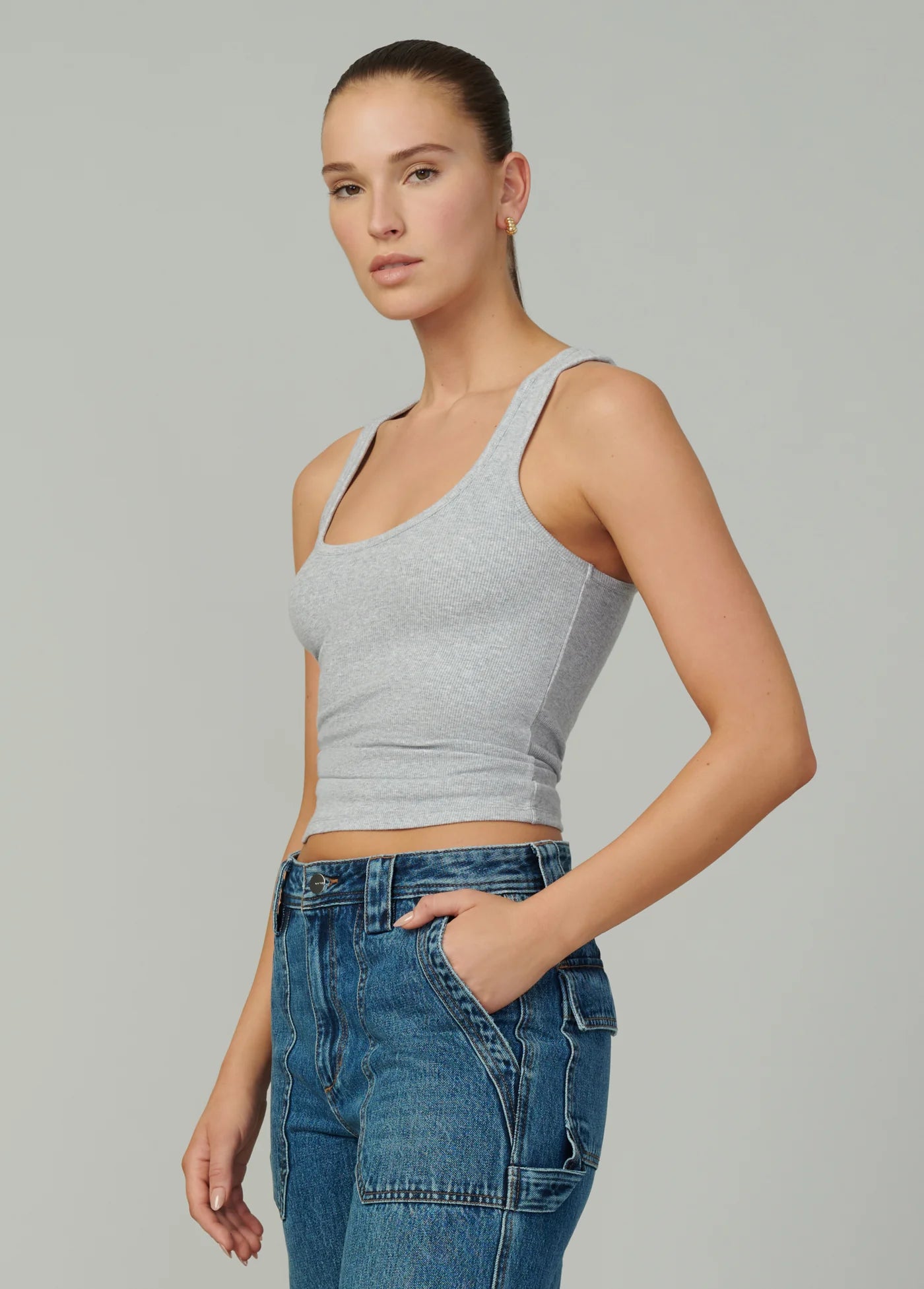 THE SCOOPNECK TANK