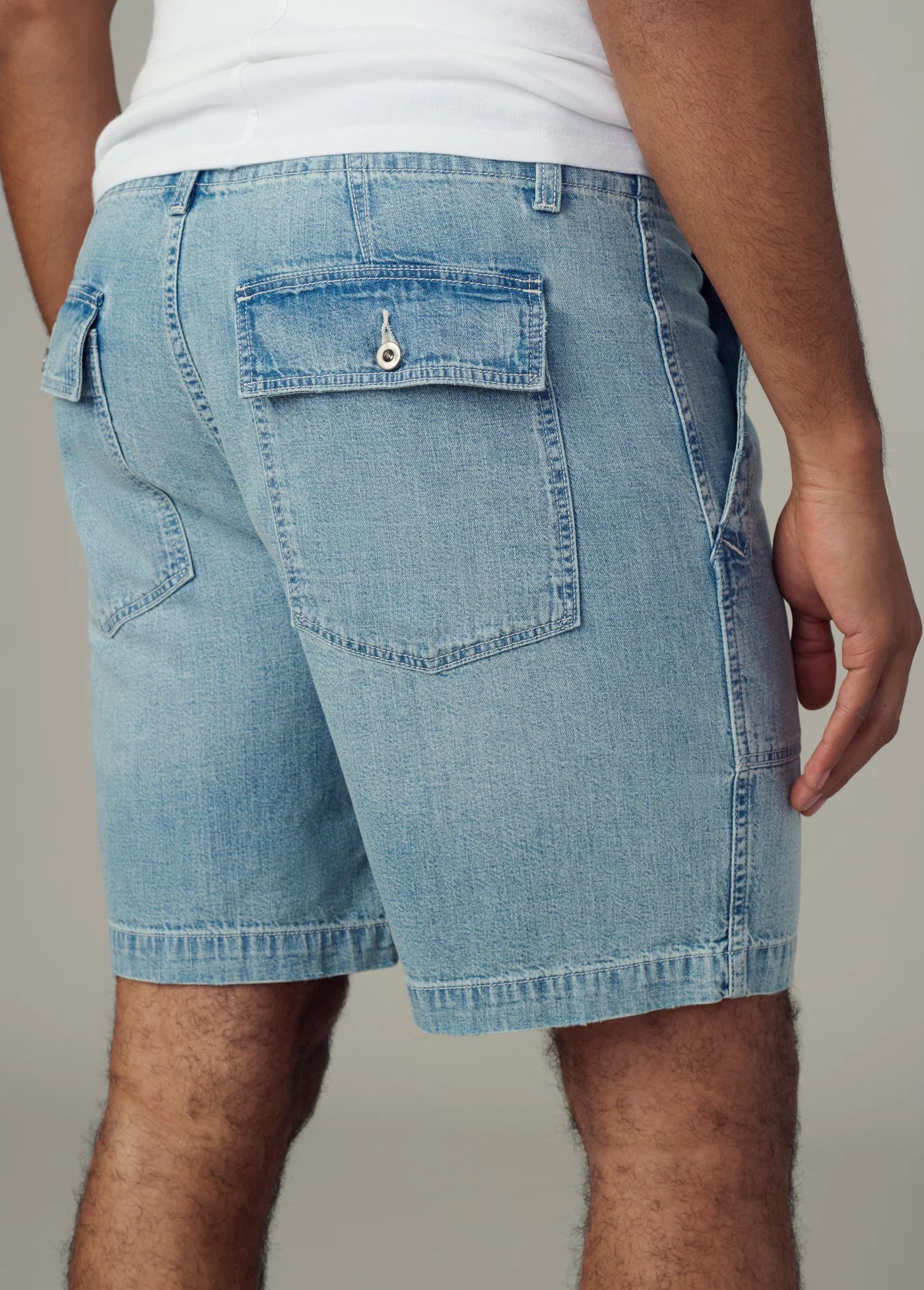 UTILITARIAN CHAMBRAY SHORTS