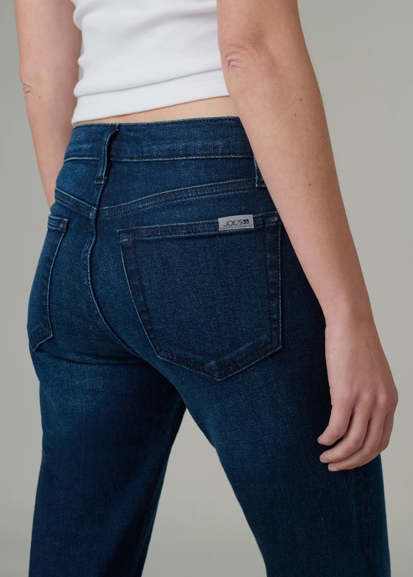 MID RISE PETITE BOOTCUT