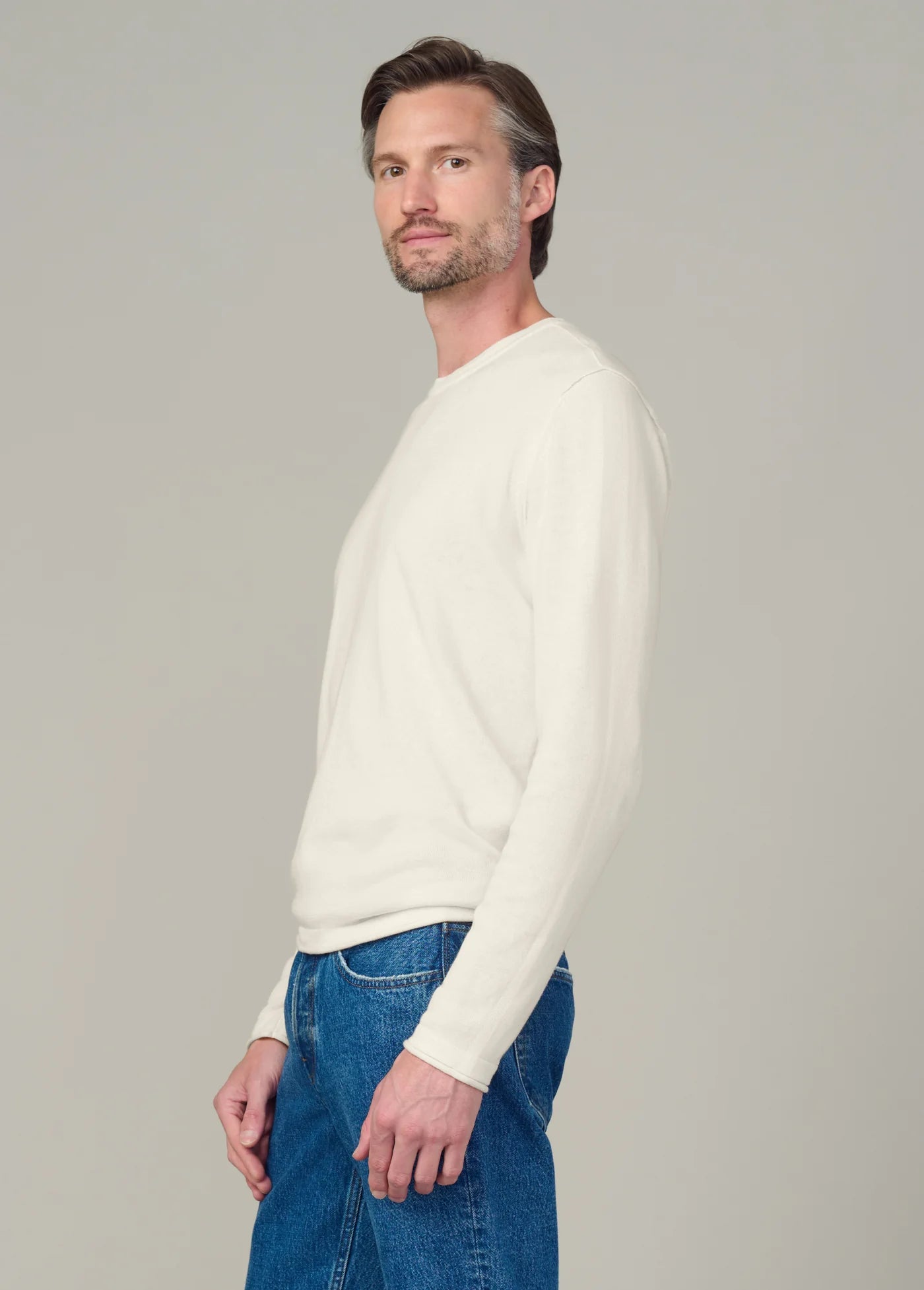 LONG SLEEVE CREWNECK SWEATER