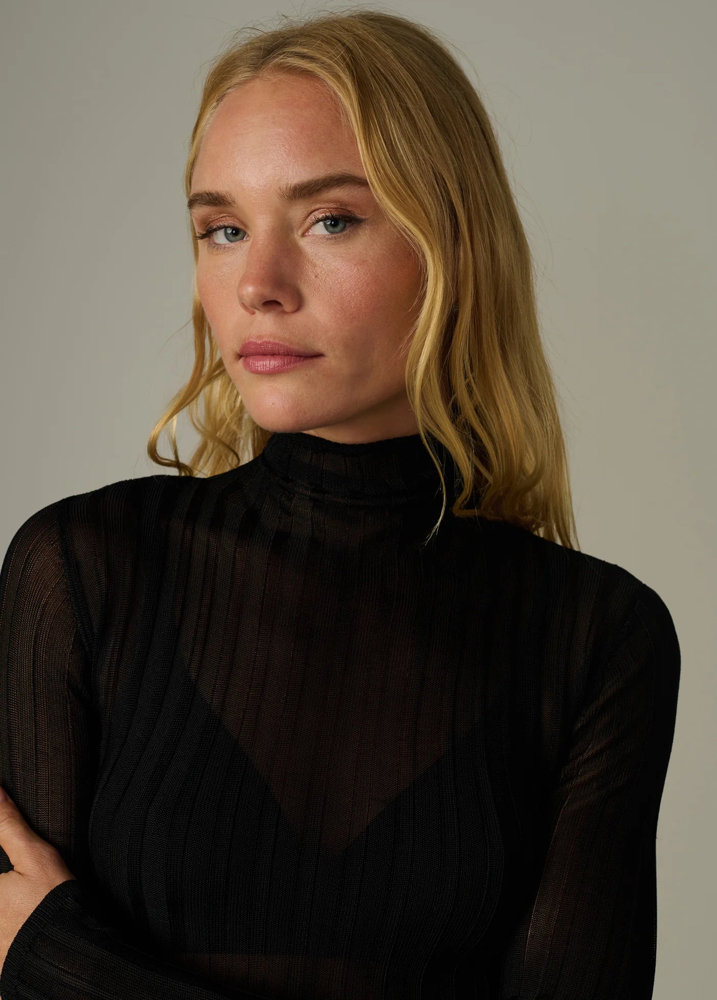 THE LANA RIBBED TURTLENECK