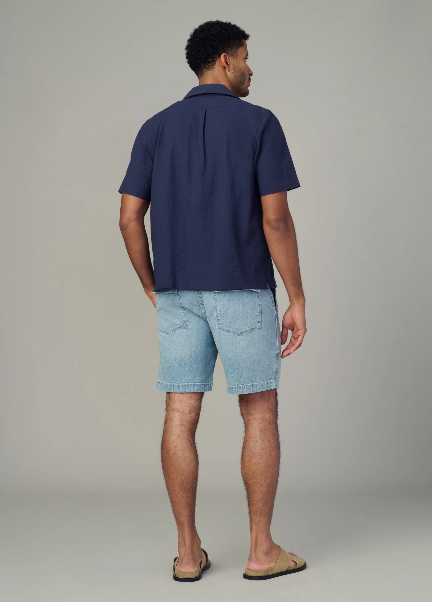UTILITARIAN CHAMBRAY SHORTS