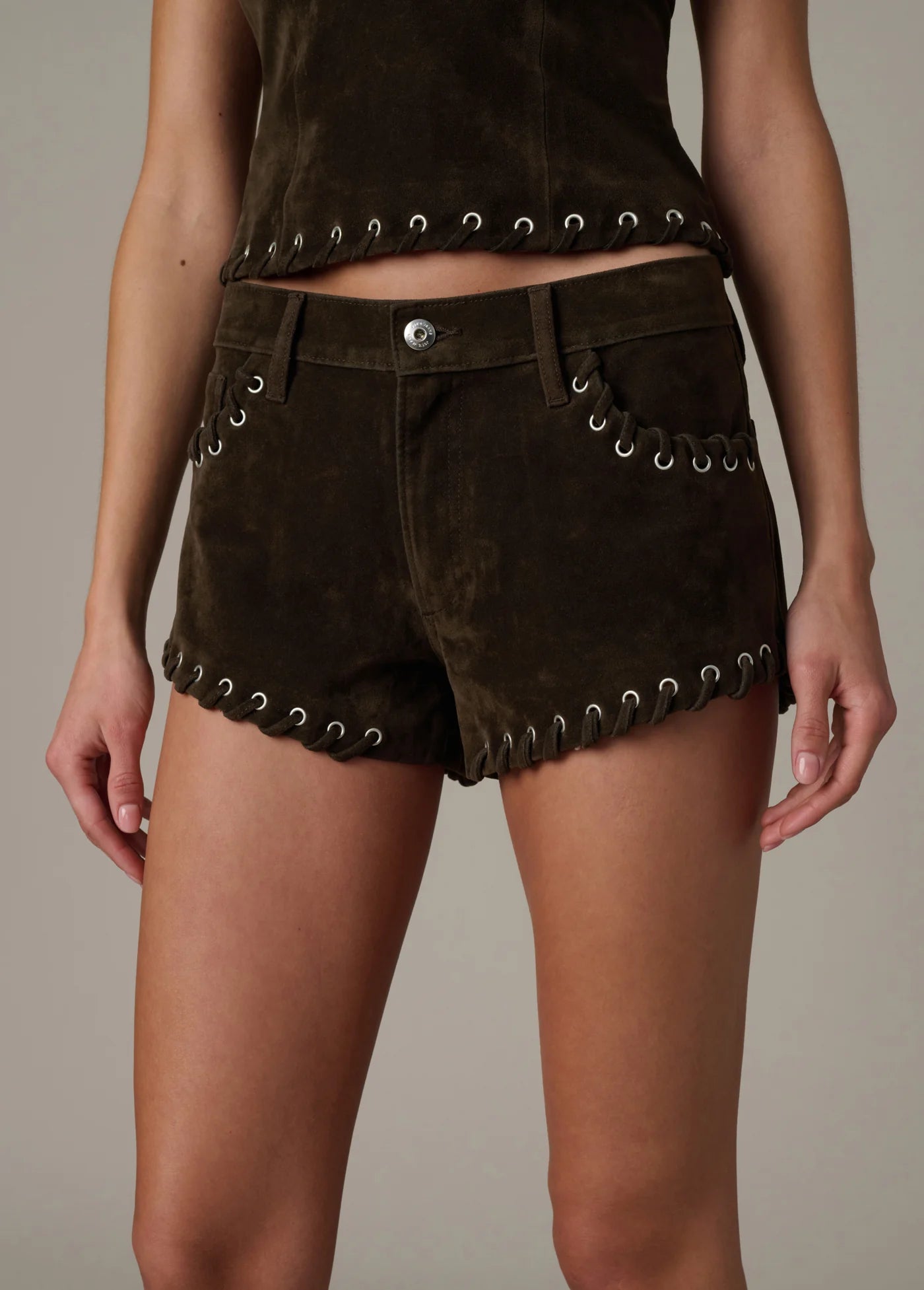 THE RODEO SUEDE HOT SHORT