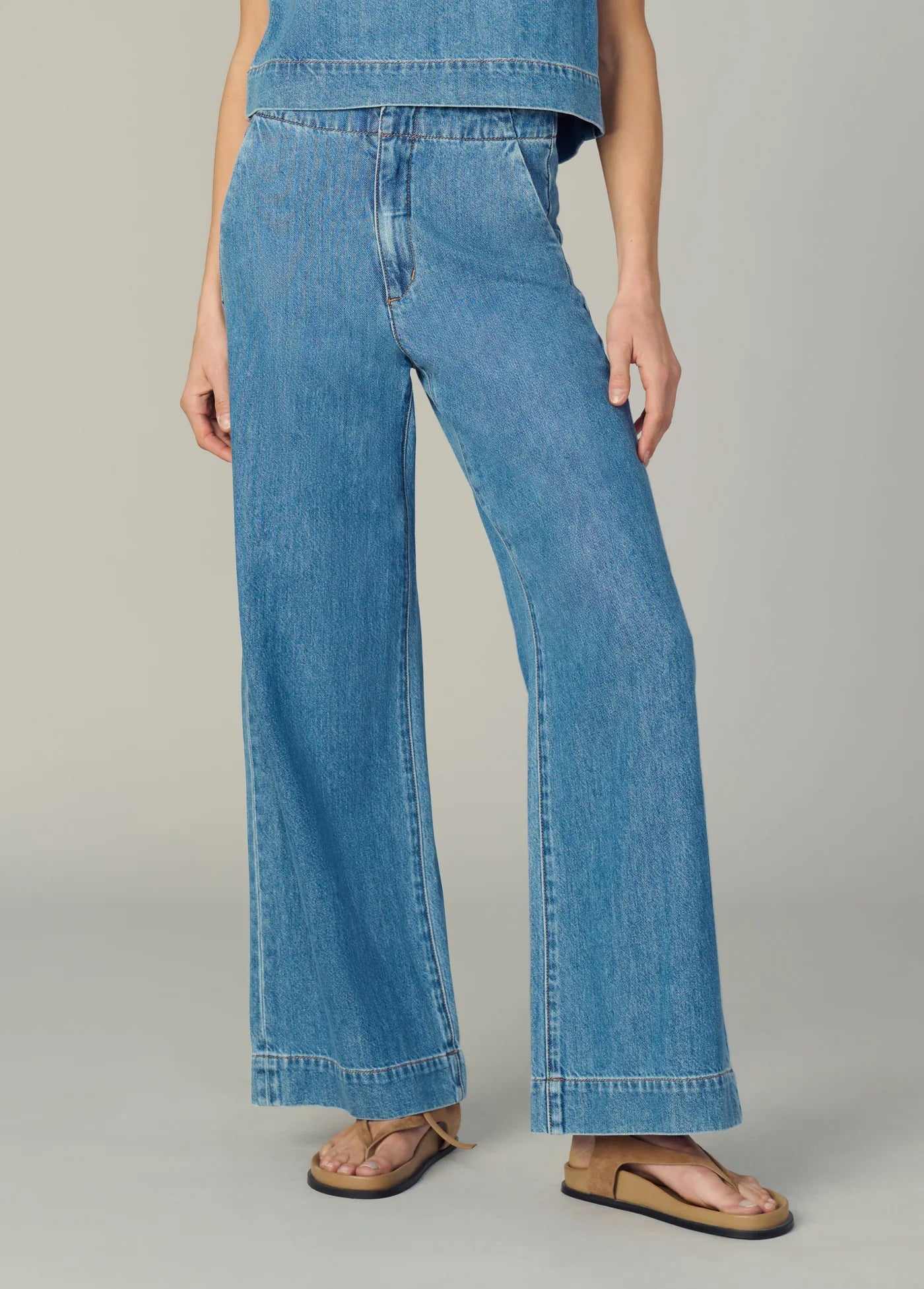 THE CLEAN DENIM TROUSER