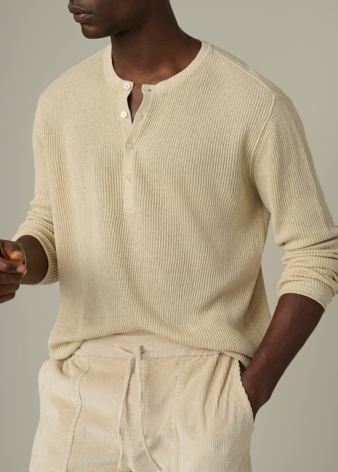 HENLEY SWEATER