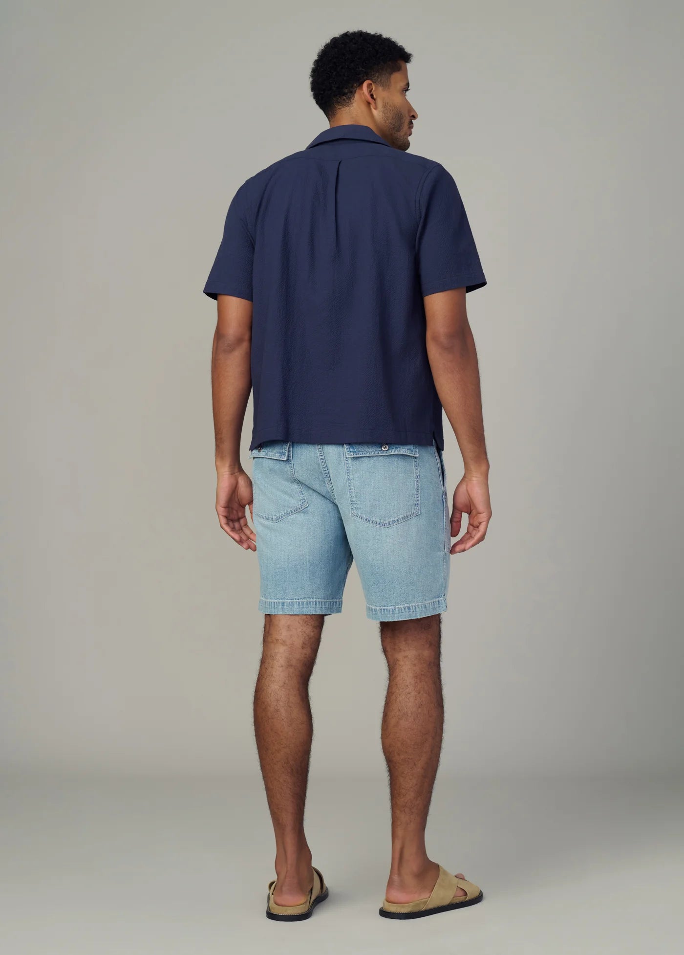 SHORT SLEEVE SEERSUCKER CAMP SHIRT