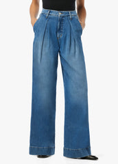 THE PLEATED TROUSER