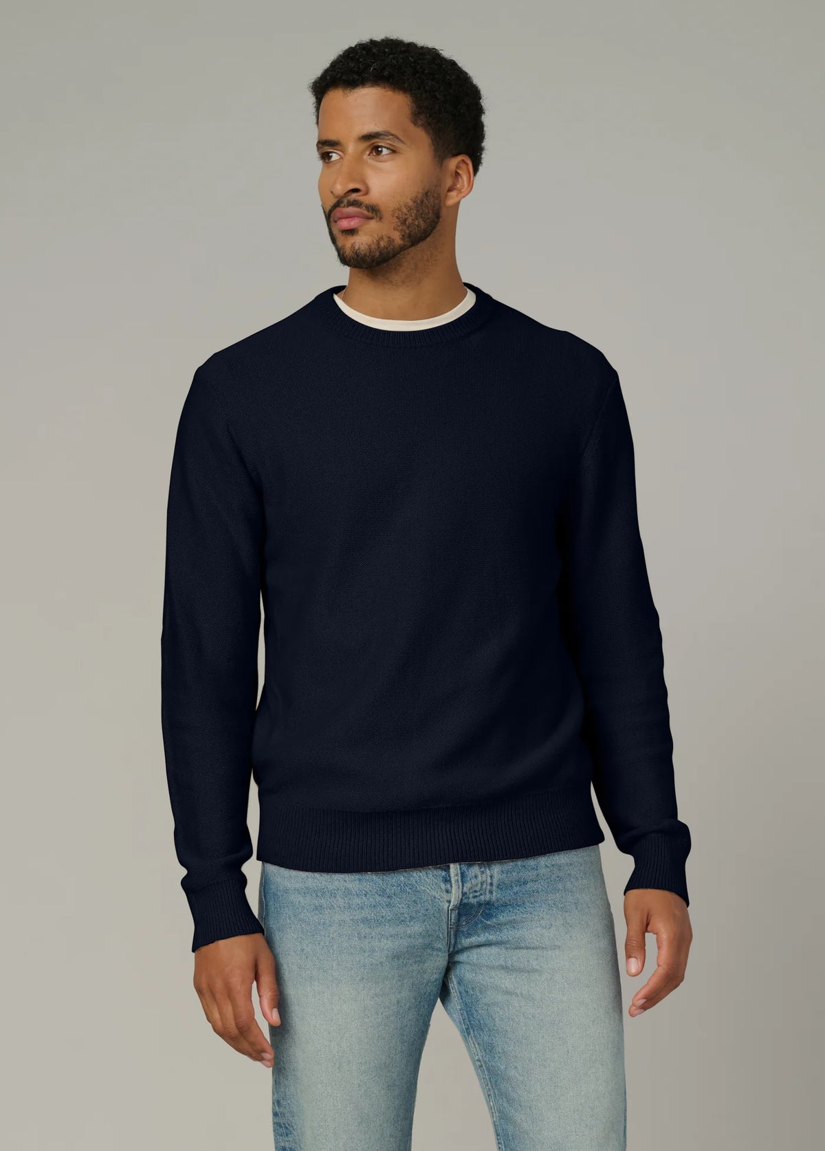 THE CLASSIC CREW NECK