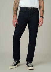 THE SLIM STRAIGHT 32