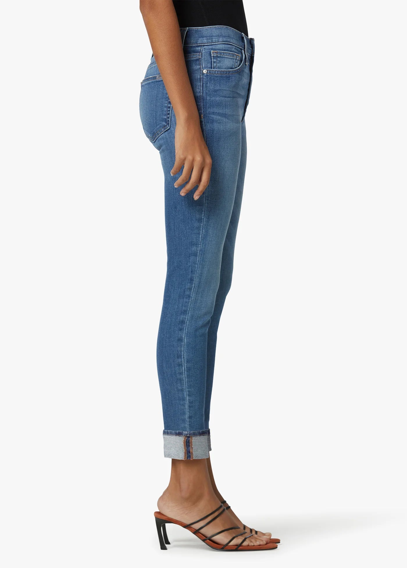 MID RISE STRAIGHT CROP