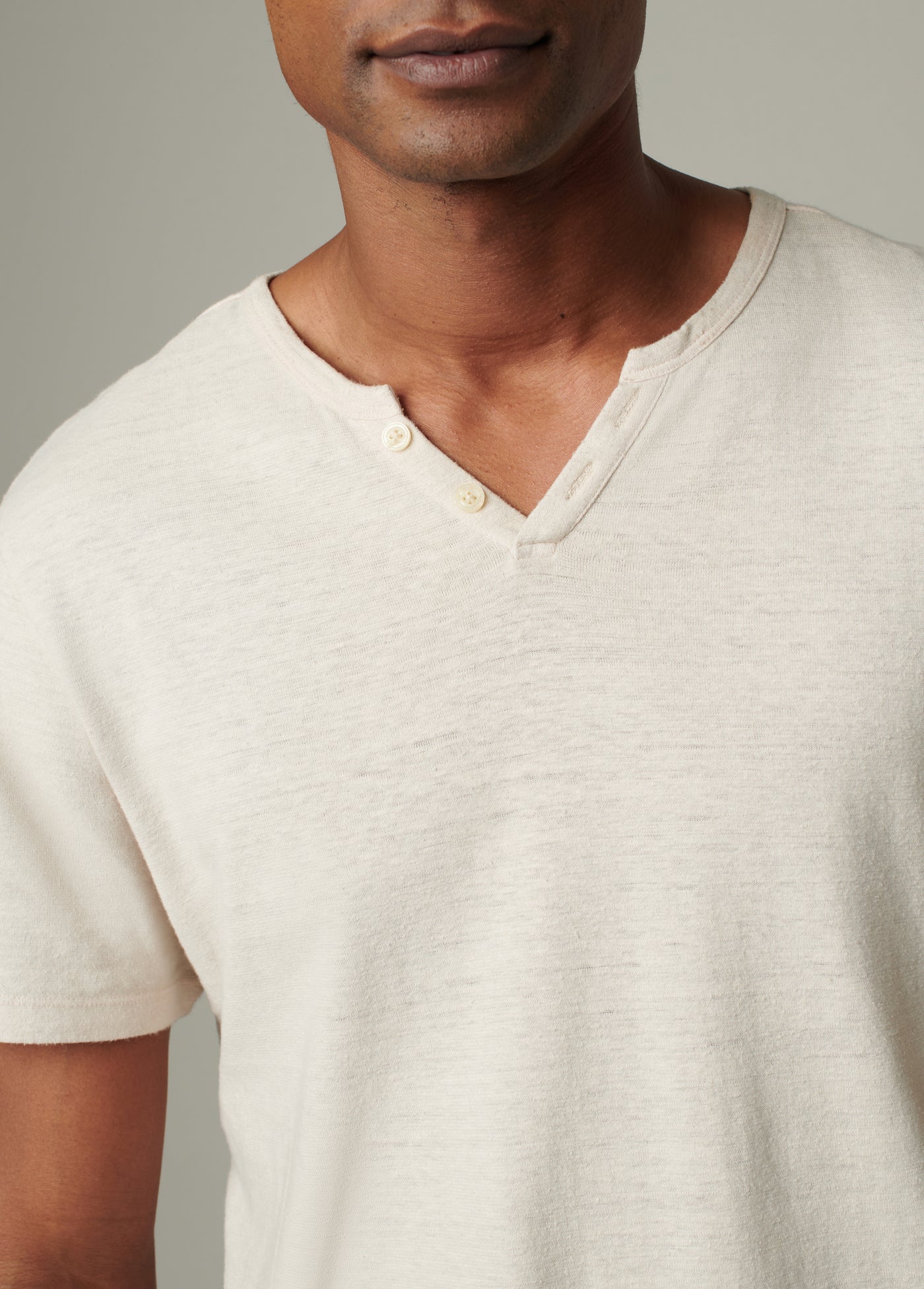 WINTZ SHORT SLEEVE HEMP HENLEY