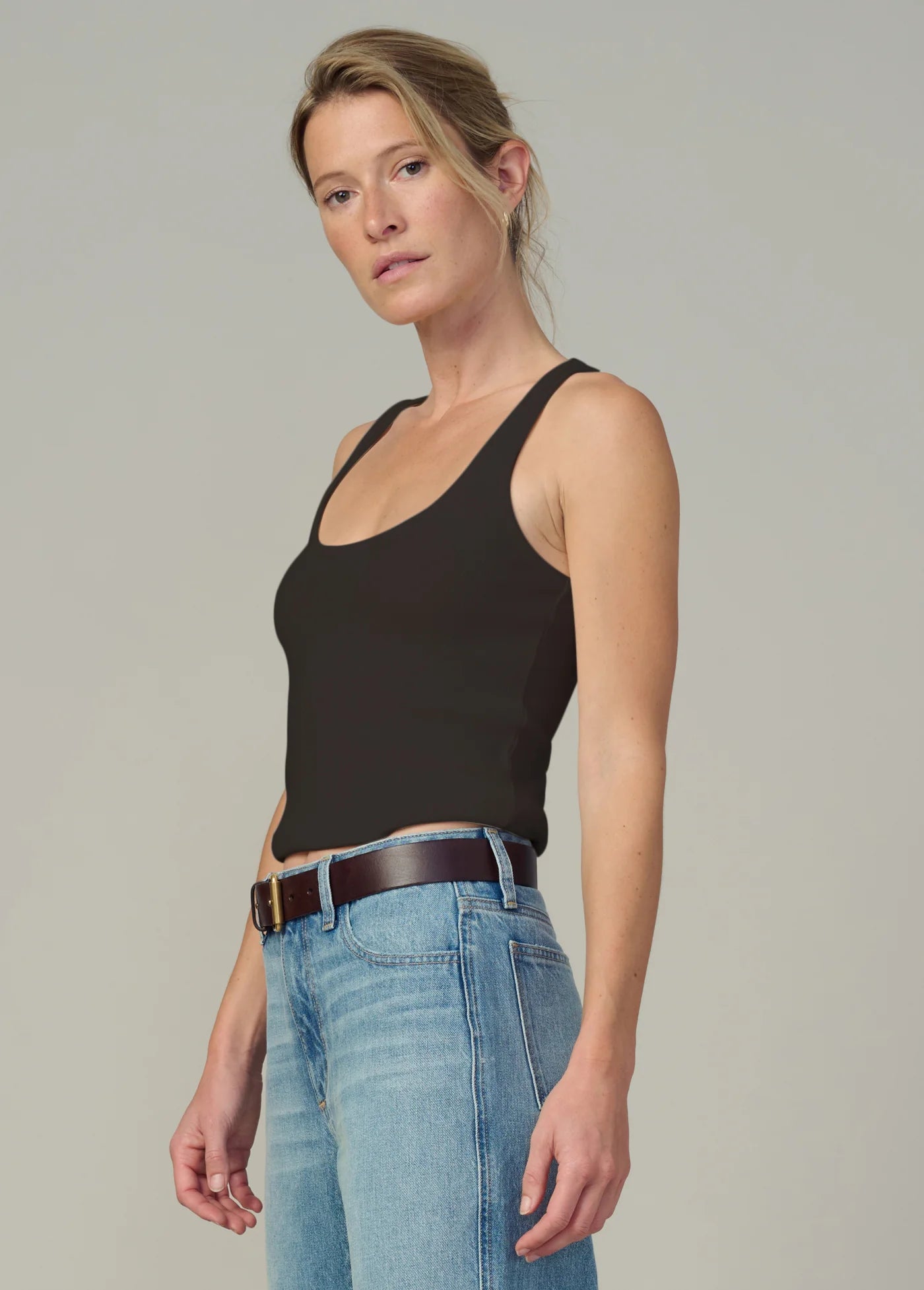 THE SCOOPNECK TANK