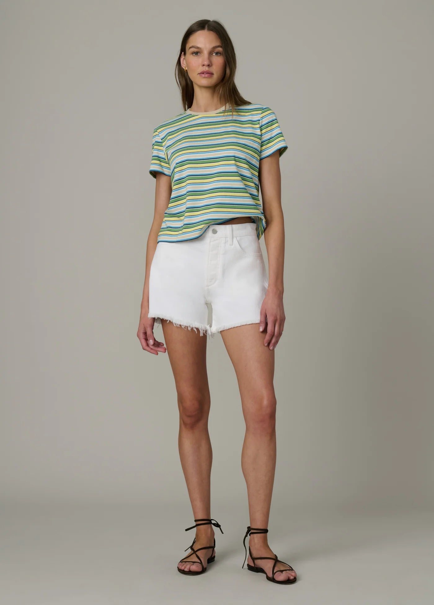 THE EASY TEE
