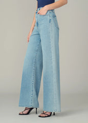 THE MIA PETITE