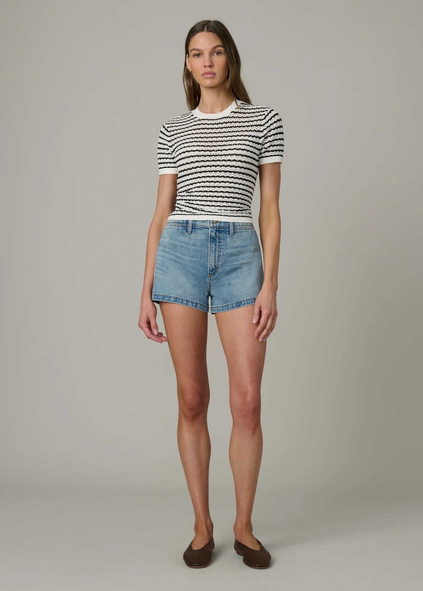 THE A LINE SHORT WITH WELT POCKETS