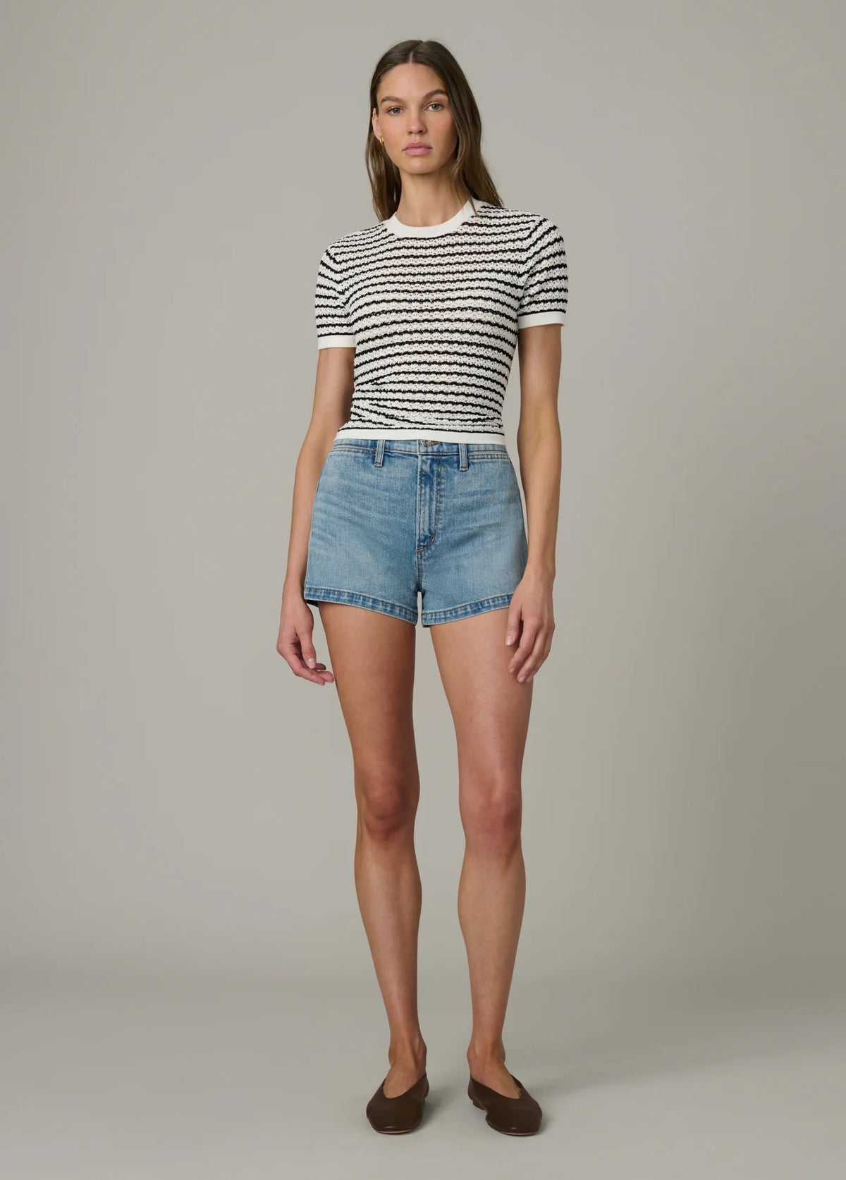 THE A LINE SHORT WITH WELT POCKETS