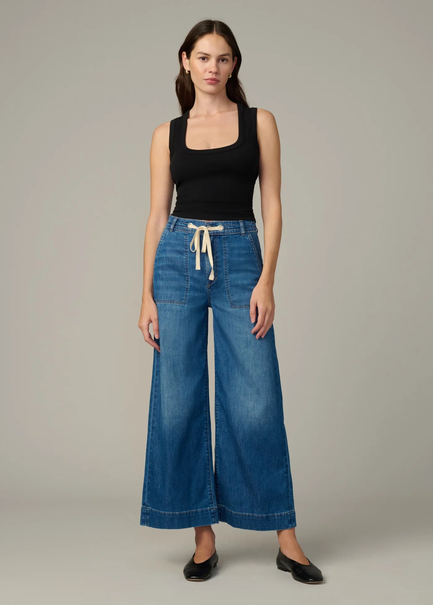 THE U NECK TANK