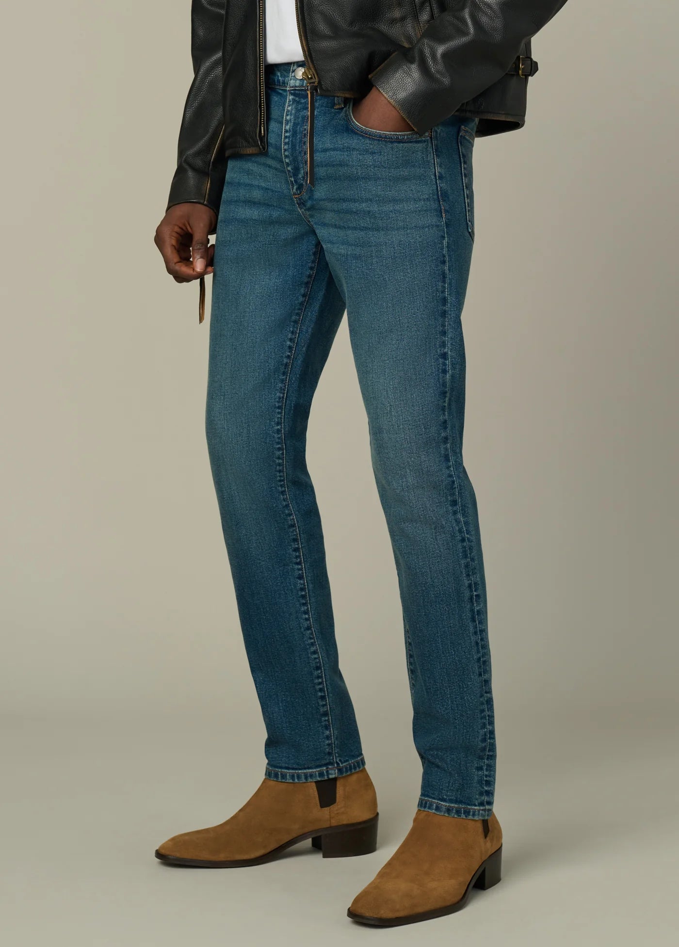 THE SLIM FIT 32