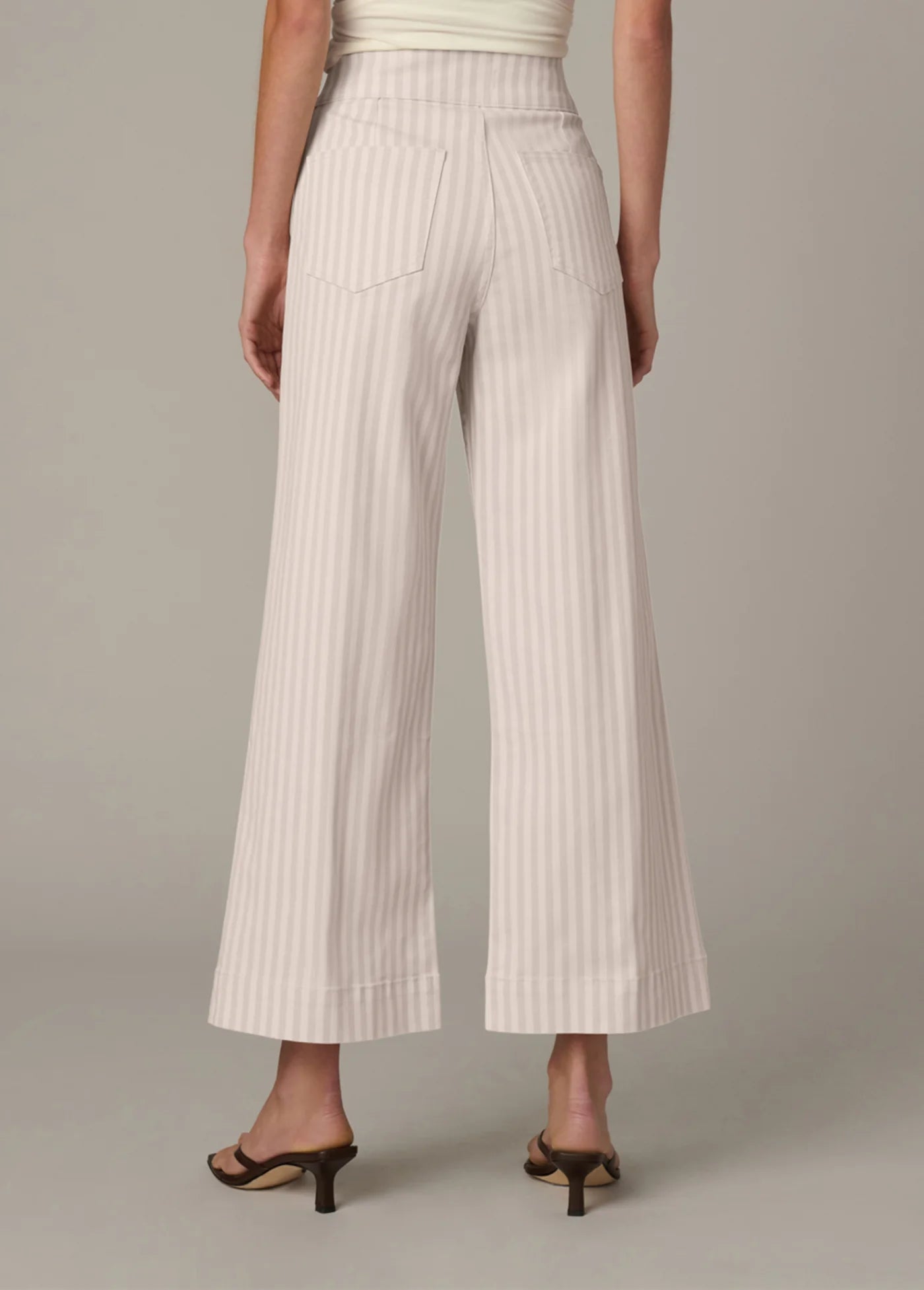 THE ELLIA WIDE LEG ANKLE