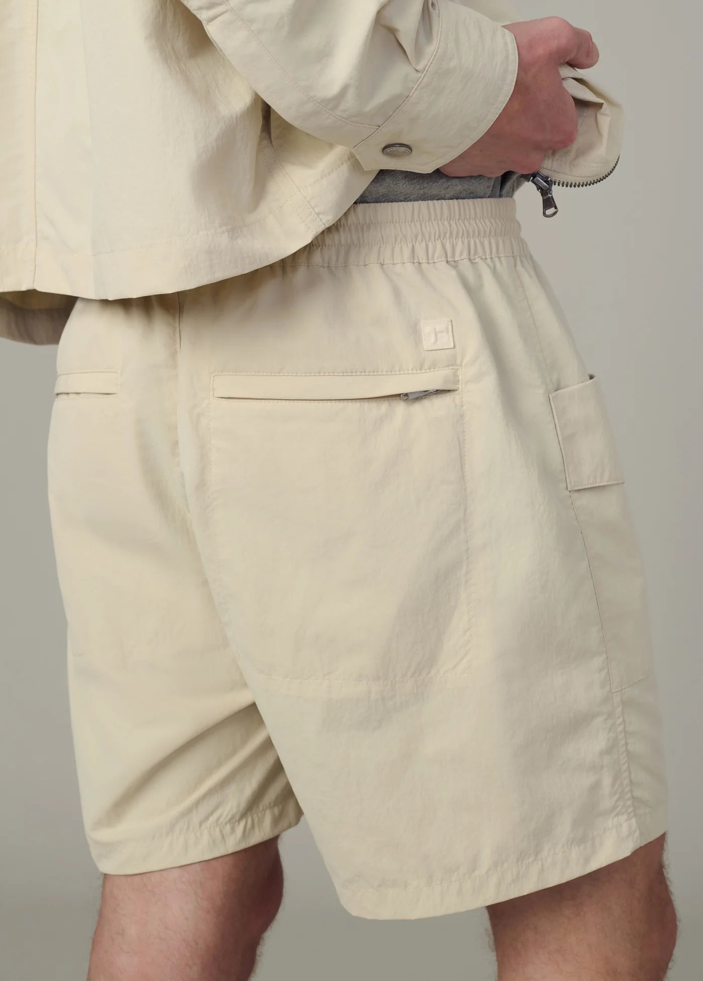 MODERN CARGO SHORT