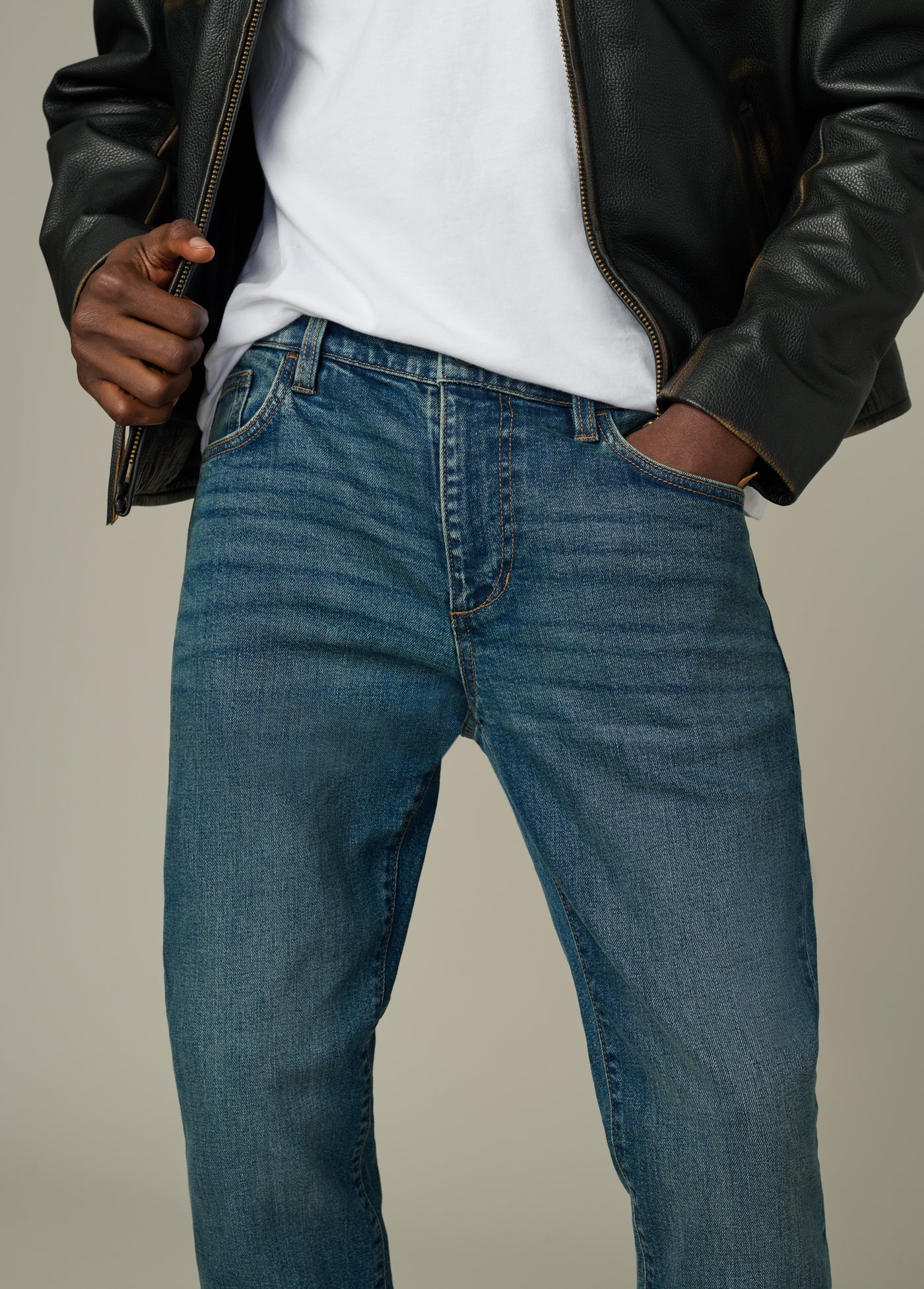 THE SLIM FIT 32
