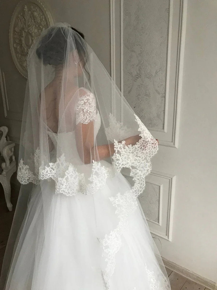 Vintage White Lace Double Tiers Long Wedding veil