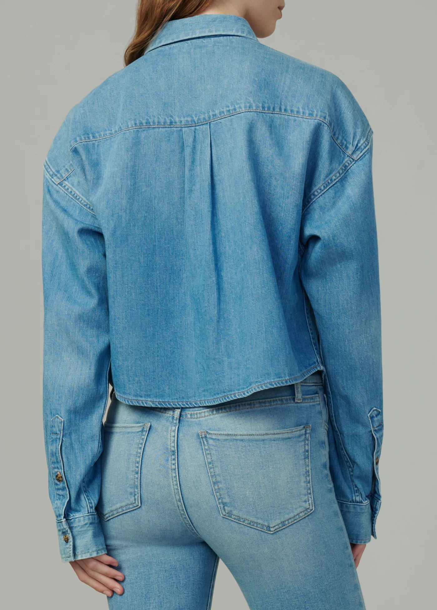 THE CROPPED BOYFRIEND BUTTON DOWN SHIRT